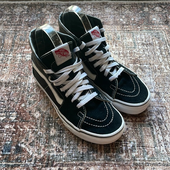 Vans Shoes - Black high top vans size 6 women’s